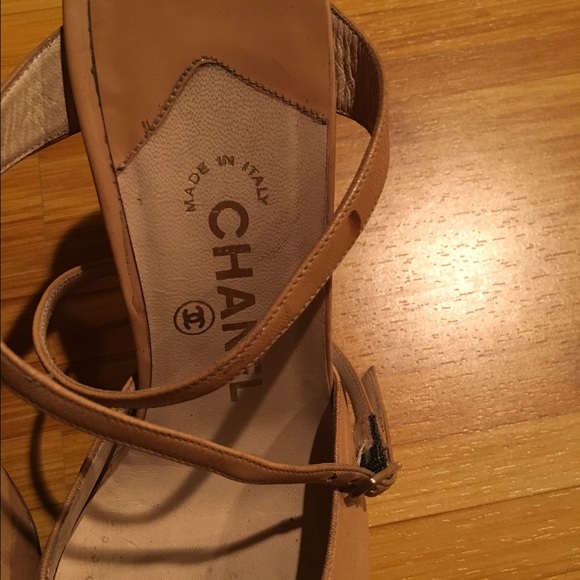 CHANEL Tan Leather Heels Wrap Ankle Straps - Picture 2 of 4
