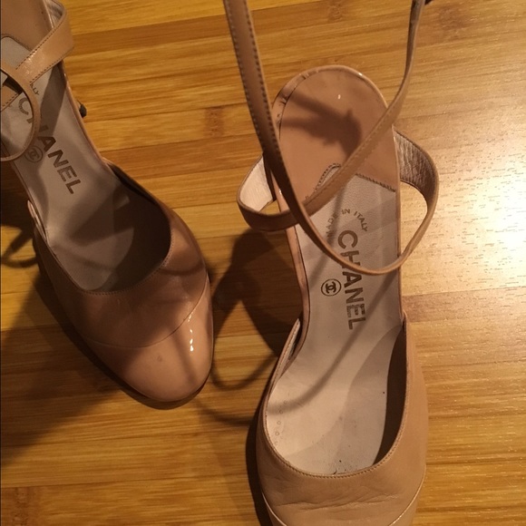 CHANEL Tan Leather Heels Wrap Ankle Straps - Picture 3 of 4