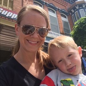 Meet your Posher, Amanda