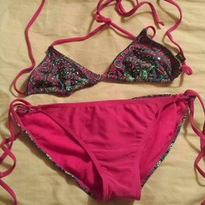 Scrunch bottoms bikini