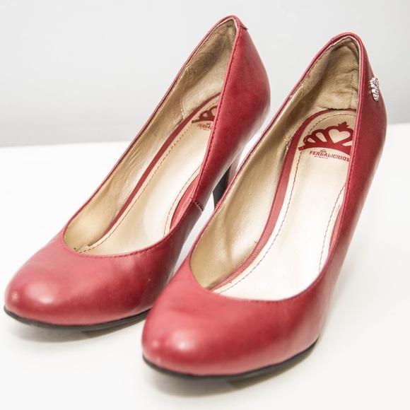 🍑sold🍑Burgundy pumps