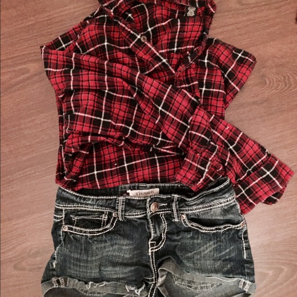 XL Comfy Fall Red & Black Plaid Longsleeve Flannel