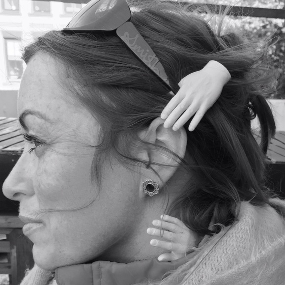 Meet your Posher, Michelle - Picture 1 of 1