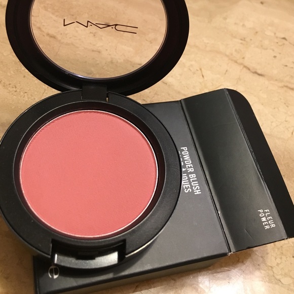 Mac blush