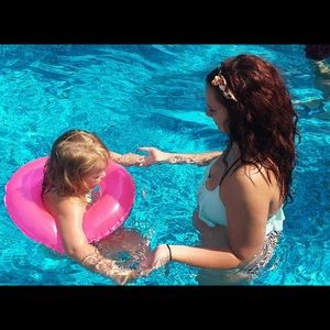 Meet your Posher, Salena