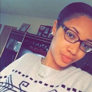 Meet your Posher, Toni