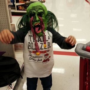 Meet your Posher, Deanna