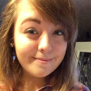 Meet your Posher, Kendra