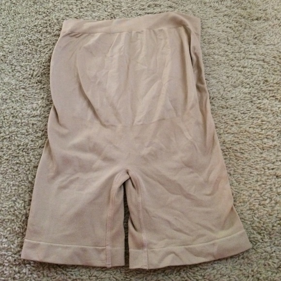 Motherhood Maternity short shaper