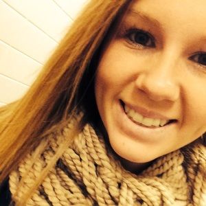 Meet your Posher, Courtney