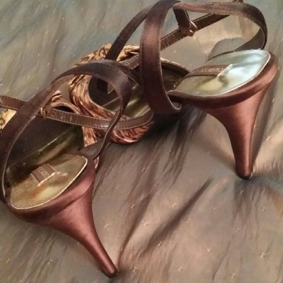Heels - Picture 2 of 4