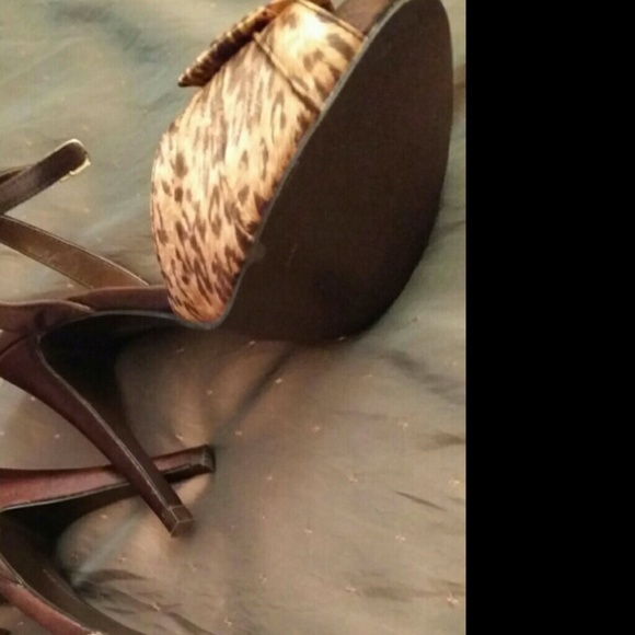 Heels - Picture 4 of 4