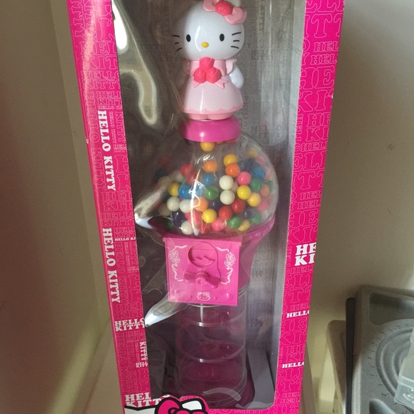 Hello kitty gum ball machineeeee!
