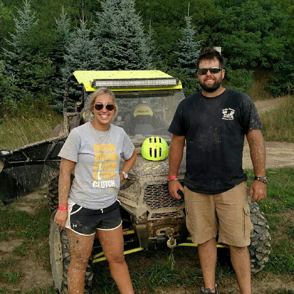 Meet your Posher, Alyssa - Picture 4 of 4