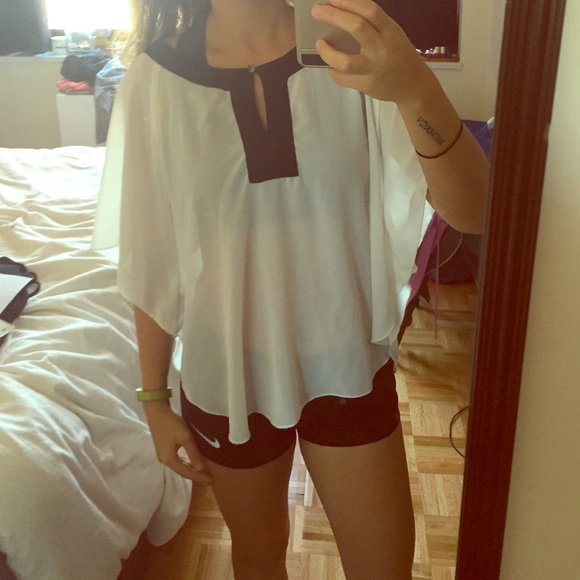 Cute chiffon love 21 blouse!!!