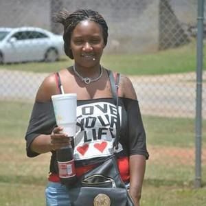 Meet your Posher, Crystal