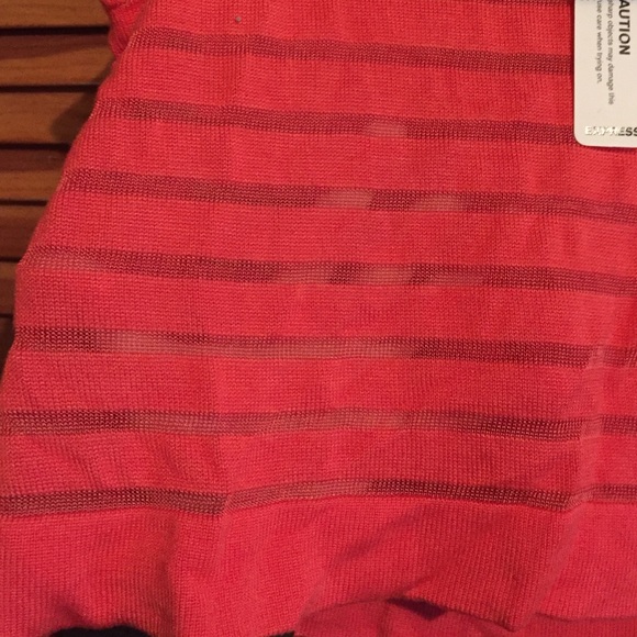 Shirt - Picture 2 of 4