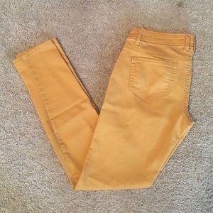 Mossimo Skinny Pant. Size 7.