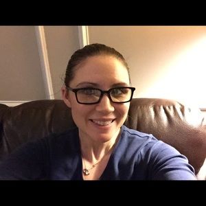 Meet your Posher, Kari