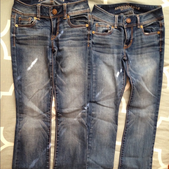 2 pair American Eagle jeans