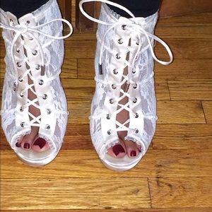 Besty Johnson divas private vintage collection