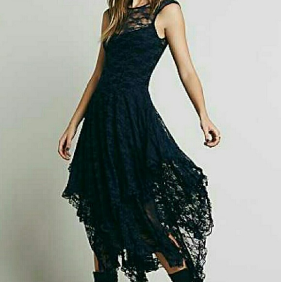 Queen's Love  Dresses & Skirts - Lace maxi dress