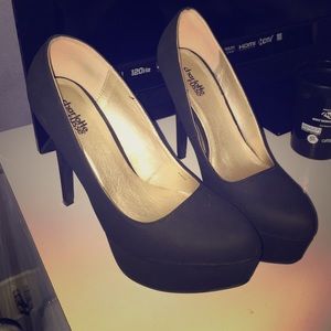 Black Suede Closed Toe Charlotte Russe Heels