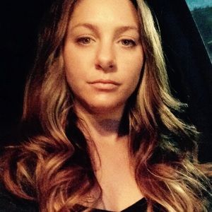 Meet your Posher, Genna