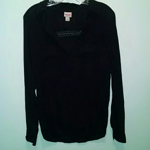 Black blouse!