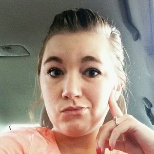 Meet your Posher, Katelynn