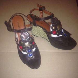 12/6 SALE Madden girl brown jewel wedges