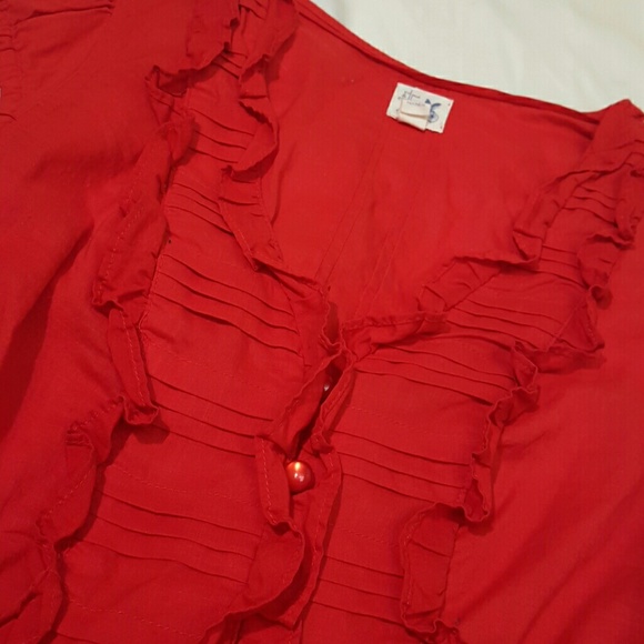 Edme  and esyllte adorable red top - Picture 3 of 4