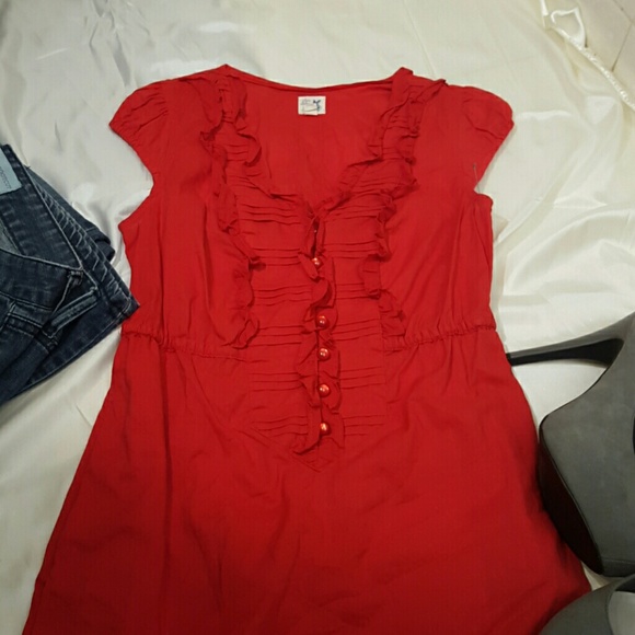 Edme  and esyllte adorable red top - Picture 4 of 4