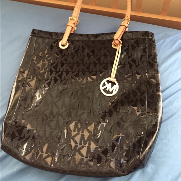 MK Tote (Gently Used)