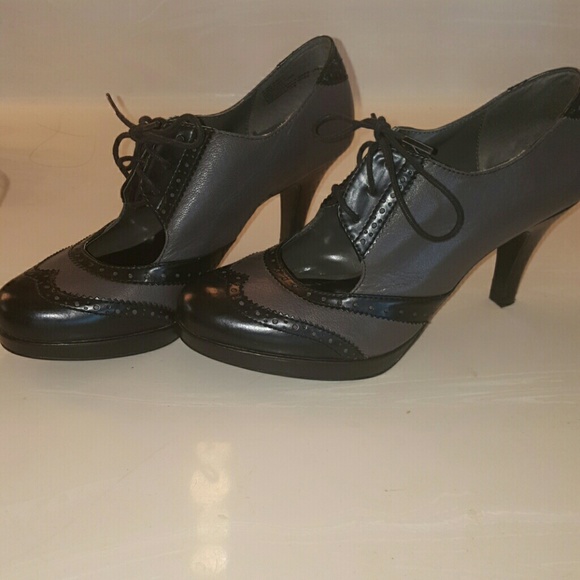 Apt 9 shoes..size 8