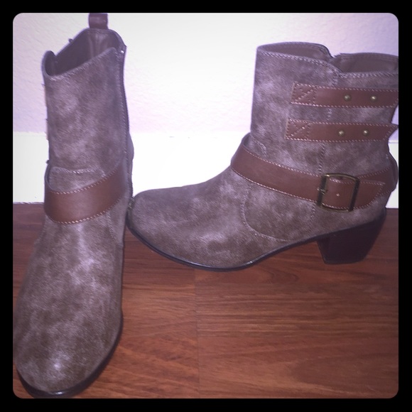 Brown boots