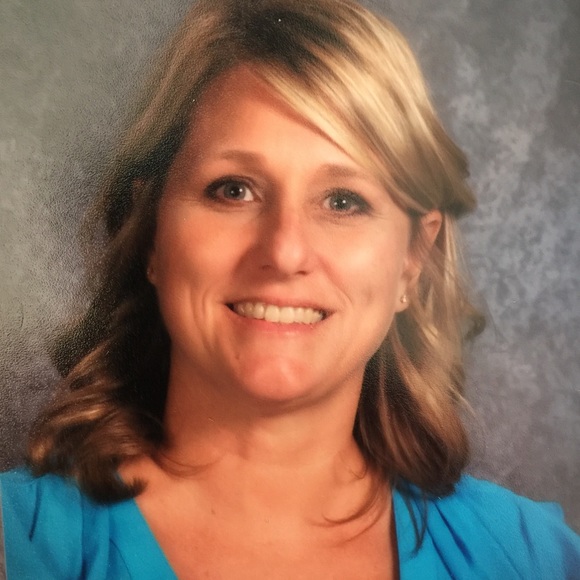 Meet your Posher, Cindy - Picture 1 of 1