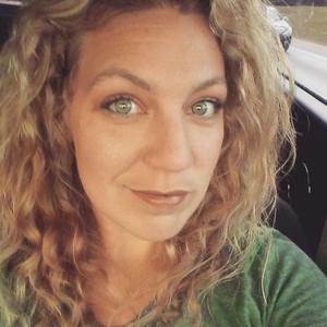 Meet your Posher, Whitney