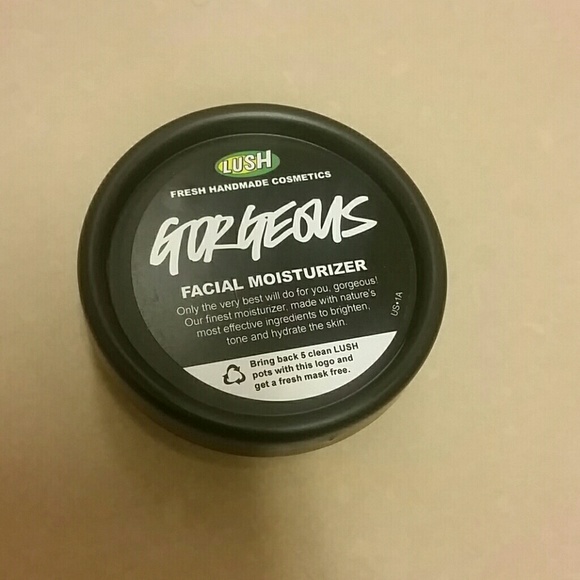 MAKE AN OFFER Gorgeous by Lush