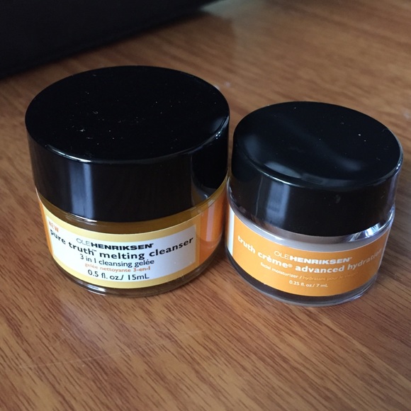 ❤️SOLD❤️Ole henriksen pure truth products