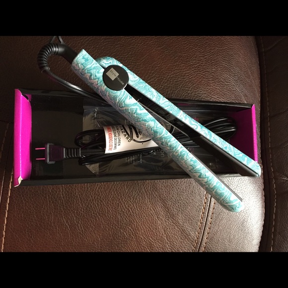 Flat iron
