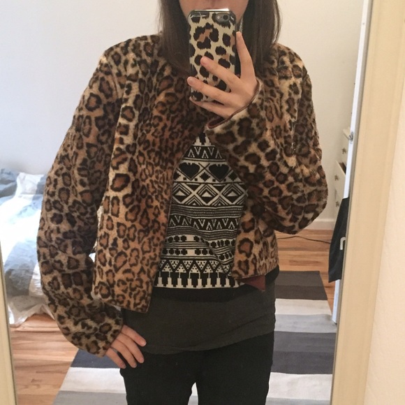 🖤SOLD🖤 Reversible Leopard Faux Fur & Suede Coat - Picture 6 of 8