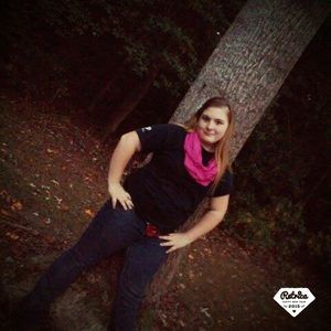 Meet your Posher, Laya