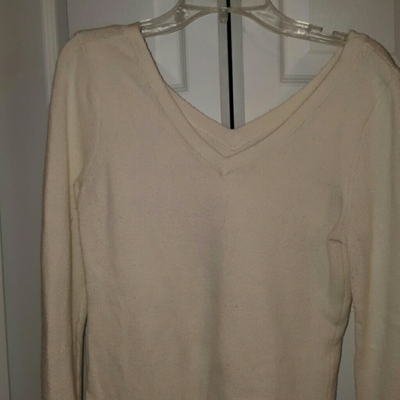 Cream Sweater - Picture 4 of 4