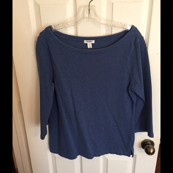 Quarter sleeve boat neck pull over