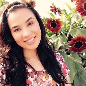 Meet your Posher, Crystal