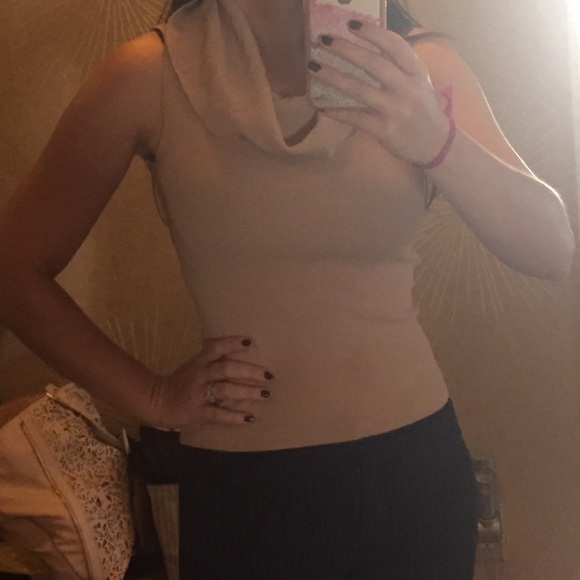 Cowl neck beautiful top - Picture 3 of 3