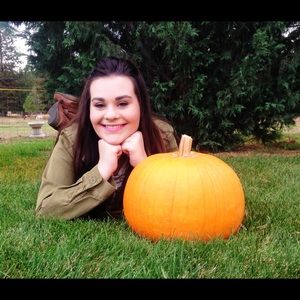 Meet your Posher, Anna