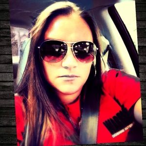 Meet your Posher, Amanda