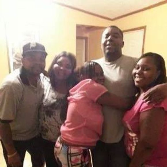 Meet your Posher, Flossie - Picture 1 of 1